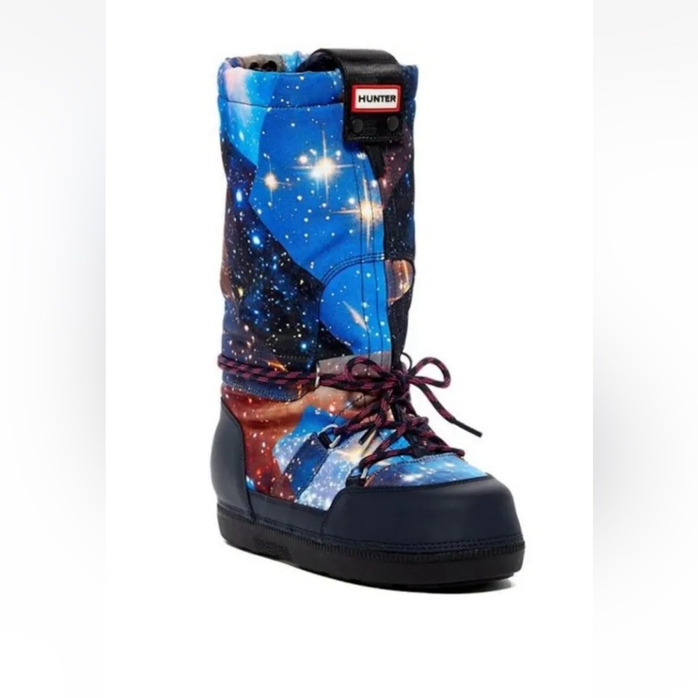 SOLD OUT New Hunter Galaxy Snow Boots, size 7